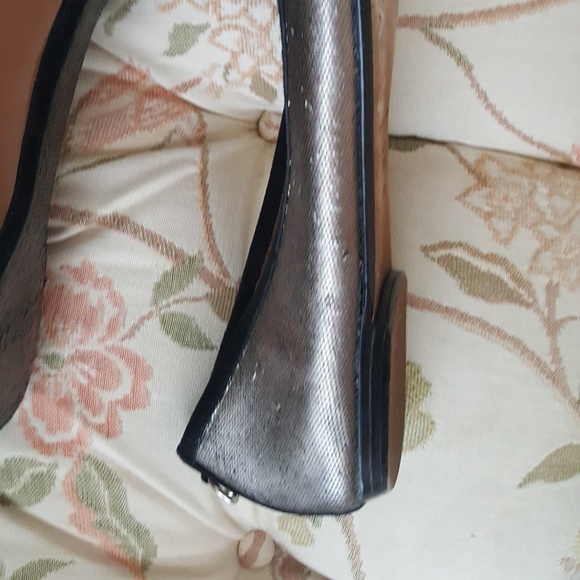 Donald J Pliner metallic ballet 9 1/2 narrow - Picture 6 of 7